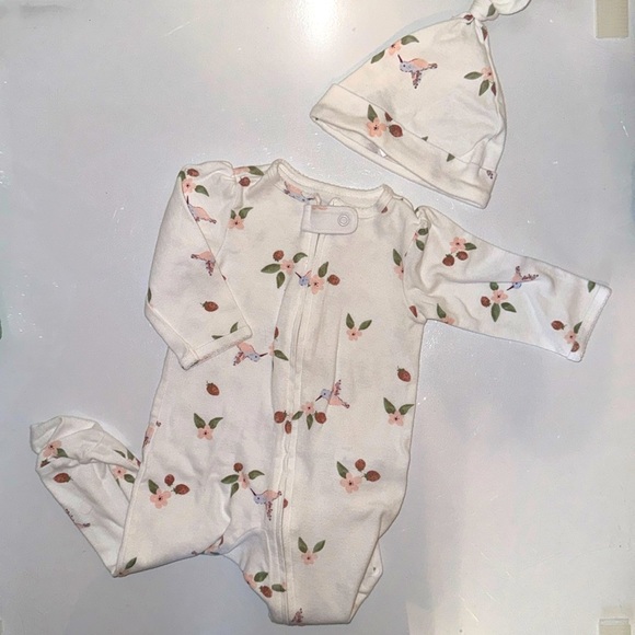 Carter’s Baby Girl Footed Zip-Up 6M - Picture 1 of 4
